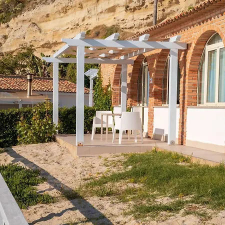 Hotel Stromboli Tropea 4*