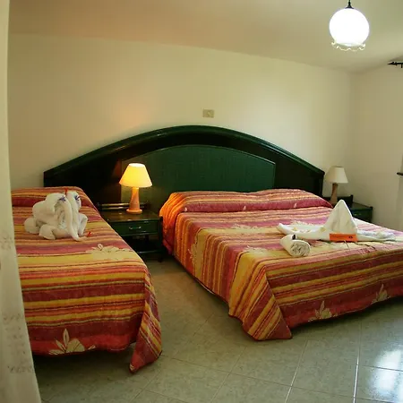 Hotel Stromboli Tropea 4*