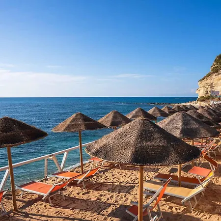 Stromboli Tropea 4*