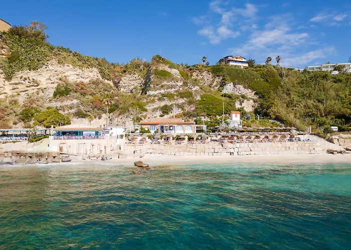 Stromboli Tropea מלון 4*