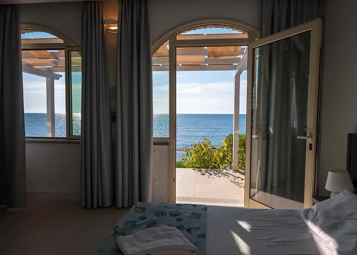 Stromboli Tropea Hotel